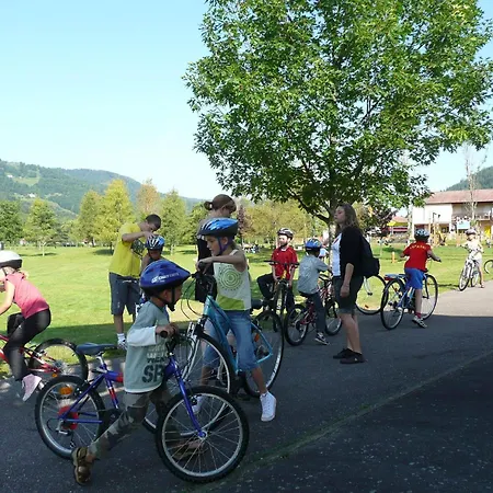 Base De Loisirs Du De La Moselotte Campsite 4*