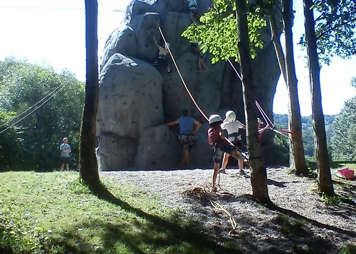 Camping Base De Loisirs Du De La Moselotte 4*